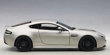 ASTON MARTIN V12 VANTAGE S 2015