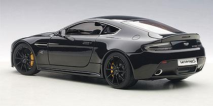 ASTON MARTIN V12 VANTAGE S 2015 