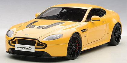 ASTON MARTIN V12 VANTAGE S 2015