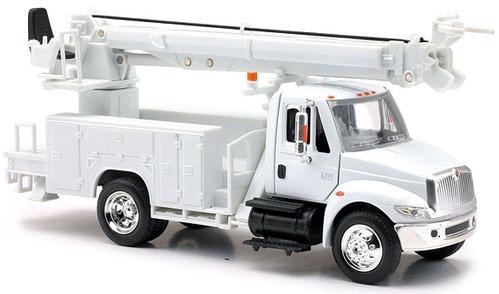 International 4200 – Camion utilitaire avec excavatrice 1/43