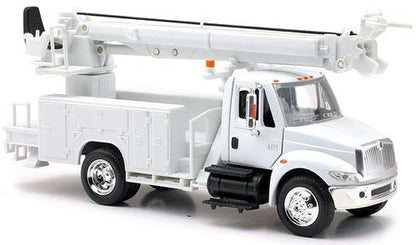 International 4200 – Camion utilitaire avec excavatrice 1/43