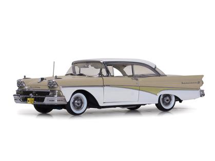 1958 Ford Fairlane 500 HardTop (Platinum)