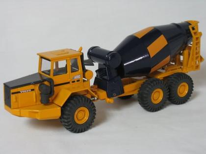 Diecast Volvo A35C Articulated Cement Mixer