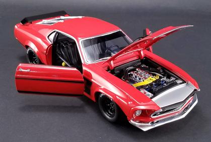 Ford Mustang Boss 302 1969 Rouge Modèle Réduit 1:18 Welly Ford Mustang Boss 302 1969 Rouge Modèle Réduit 1:18 Welly