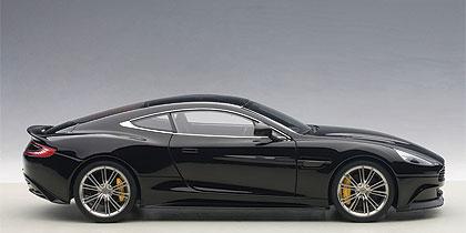 ASTON MARTIN VANQUISH 2015