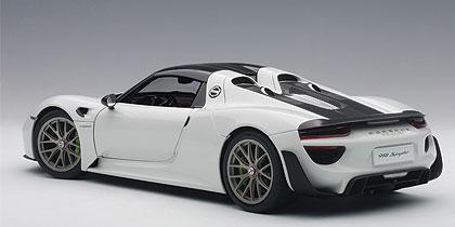 Porsche 918 Spyder "Weissach Package" 