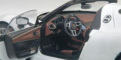 Porsche 918 Spyder "Weissach Package" 