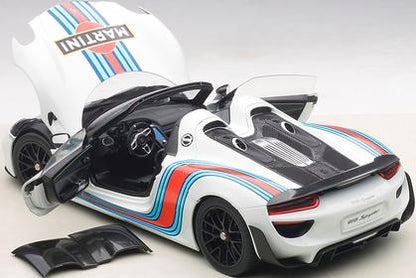 Porsche 918 Spyder "Weissach Package" (Martini) 