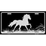 CHEVAL CHROME SUR FOND NOIR