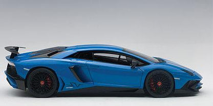 LAMBORGHINI AVENTADOR LP750-4 SV