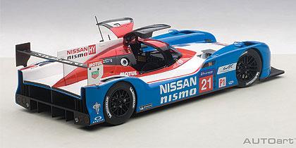 NISSAN GT-R LM NISMO LEMANS 2015 MATSUDA/SHULZHITSKIY/ORDONEZ 