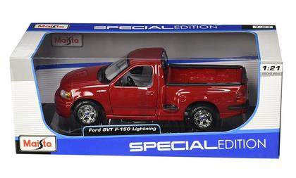 Ford SVT F-150 Lightning (1:21)