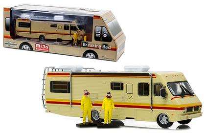 1986 FLEETWOOD BOUNDER RV BREAKING BAD DIORAMA &amp; 2 FIGURES 1/64