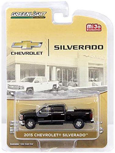Chevrolet Silverado 2015 w/Tow Hitch &amp; Tool Box