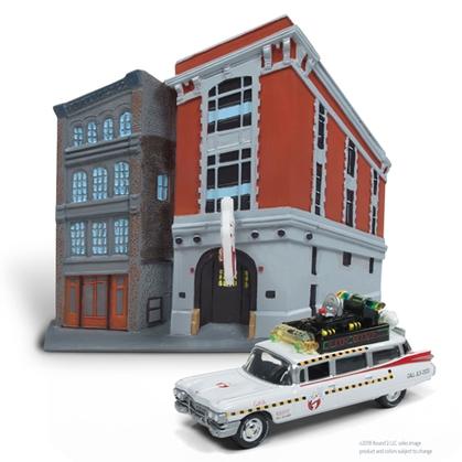 Ghostbusters Ecto-1 with Firehouse Diorama