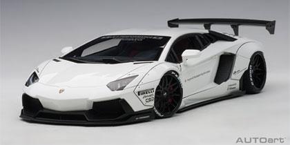 Lamborghini Aventador "Liberty Walk LB-Works"