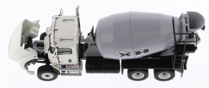 International HX615 Concrete Mixer