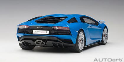 LAMBORGHINI AVENTADOR S