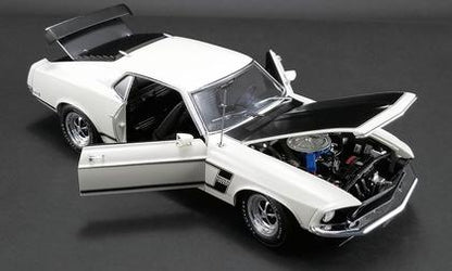 Ford Mustang Boss 302 1969 (missing license plate)