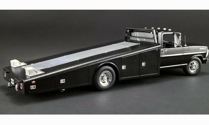 FORD F-350 1970 RAMP TRUCK 