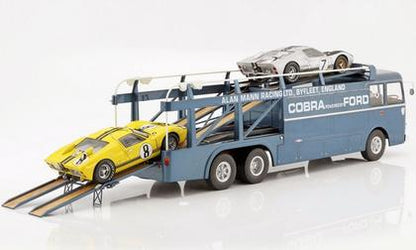 COBRA RACE TRANSPORTER
