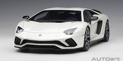 LAMBORGHINI AVENTADOR S