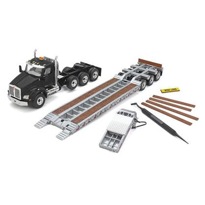 Kenworth T880 with Tri-Axle Lowboy Trailer