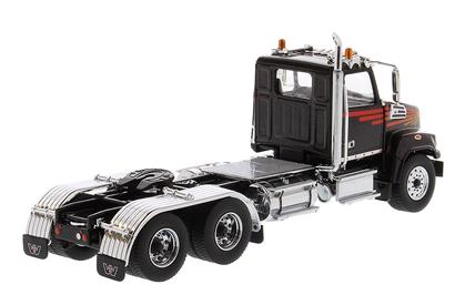 Western Star 4700 SF Tandem Day Cab