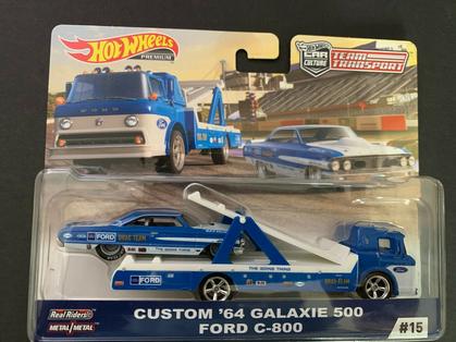 Custom Galaxie 500 64 and Ford C800 Team Transport