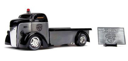 1947 Ford COE Flatbed Truck "Heat - Jada 20th Anniversary"