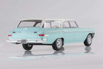 CHRYSLER NEWPORT TOWN &amp; COUNTRY WAGON