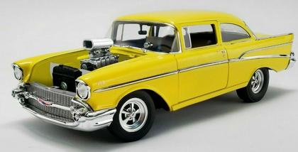 Chevrolet Bel Air 1957 "Hollywood Knights Tribute"* very slight imperfection windshield