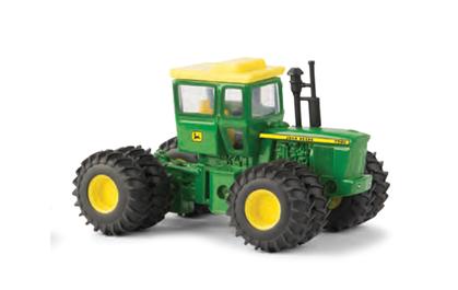 John Deere 7520 4WD Tractor with Duals