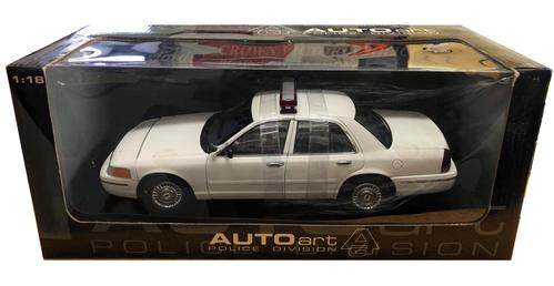 Ford Crown Victoria Plain White "Police" AutoArt