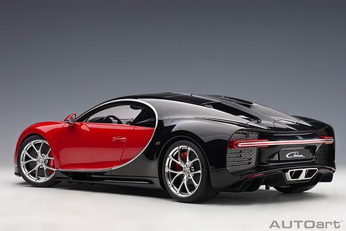 BUGATTI CHIRON 2017 1/12
