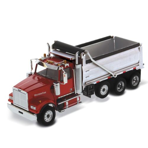 Western Star 4900 SF Dump Truck