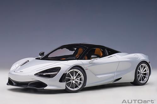 McLAREN 720S