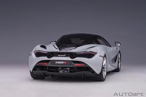 McLAREN 720S