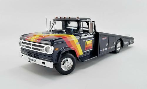 Dodge D300 1970 "Dan Gurney AAR" Ramp Truck