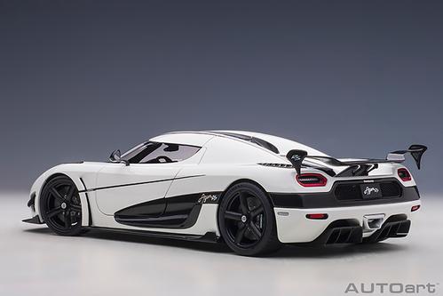KOENIGSEGG AGERA RS