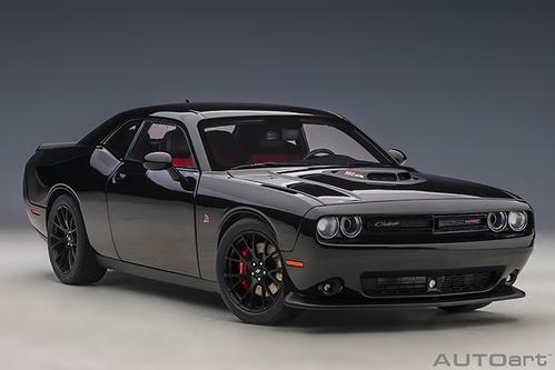 DODGE CHALLENGER 392 HEMI SCAT PACK SHAKER 2018