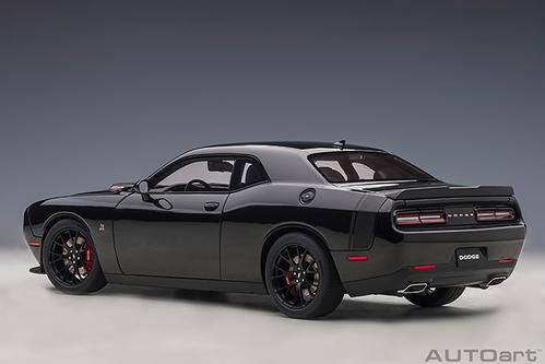 DODGE CHALLENGER 392 HEMI SCAT PACK SHAKER 2018