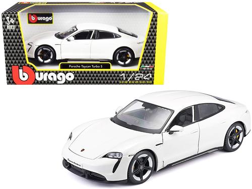 PORSCHE TAYCAN TURBO S