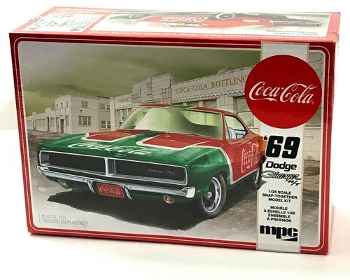 1:25 1969 Dodge Charger RT Coca Cola Plastic Model Kit
