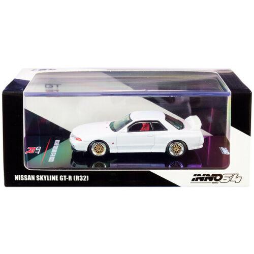 Nissan Skyline GT-R (R32) RHD with Extra Wheels