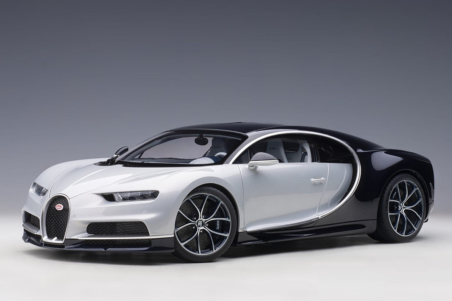 BUGATTI CHIRON 2017 1/12