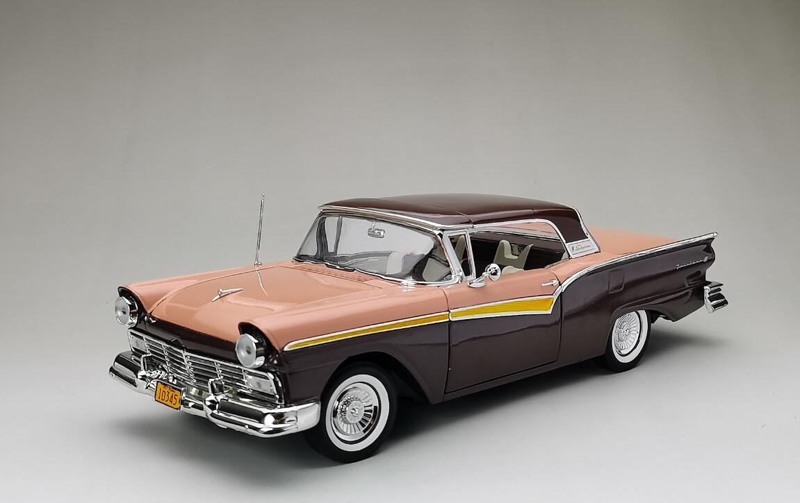 Ford Fairlane 500 1957 Skyliner