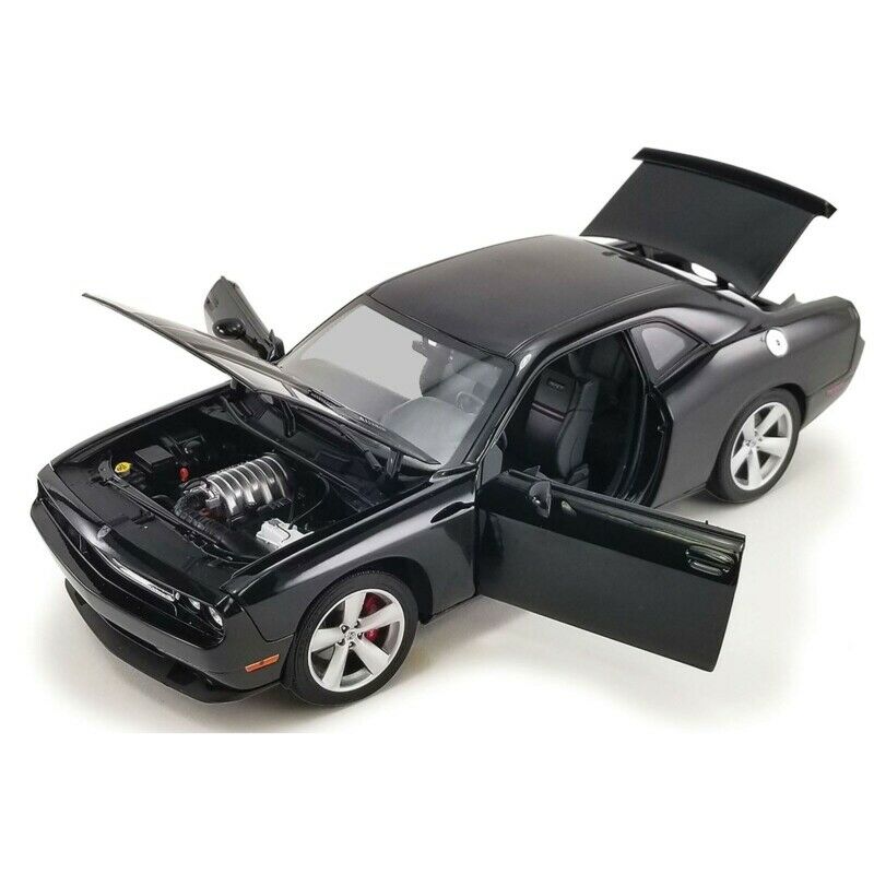 Dodge Challenger SRT8 2010 with Figure Washington &amp; Flag 