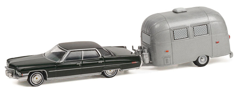 1972 Cadillac Sedan DeVille in Brewster Green Metallic with Airstream 16&