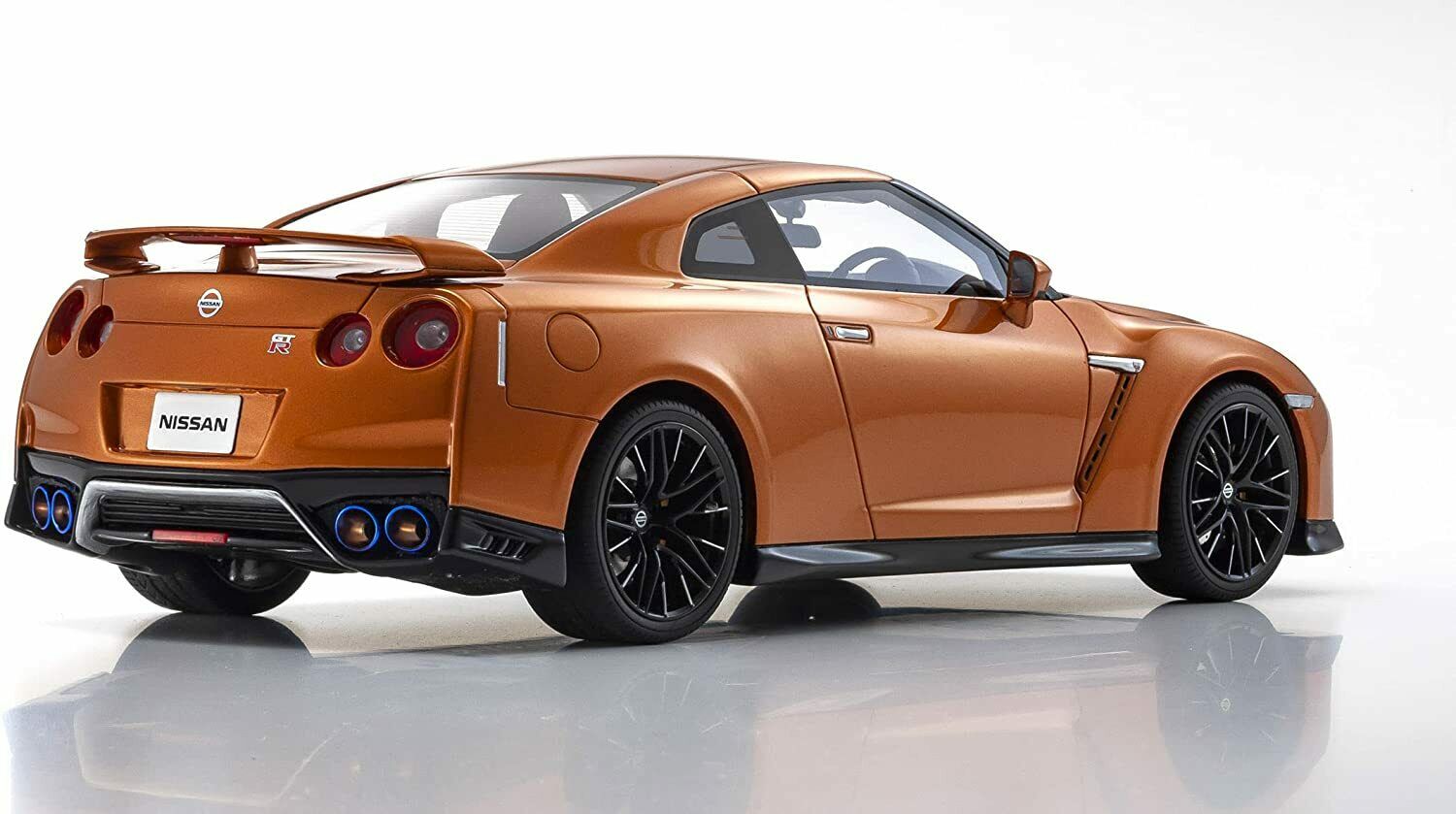 Nissan GT-R R35 2020